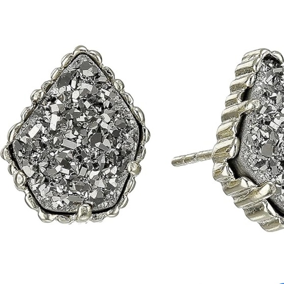 NWT Kendra Scott Tessa
Rhodium Drusy Stud Earrings. - Picture 2 of 4